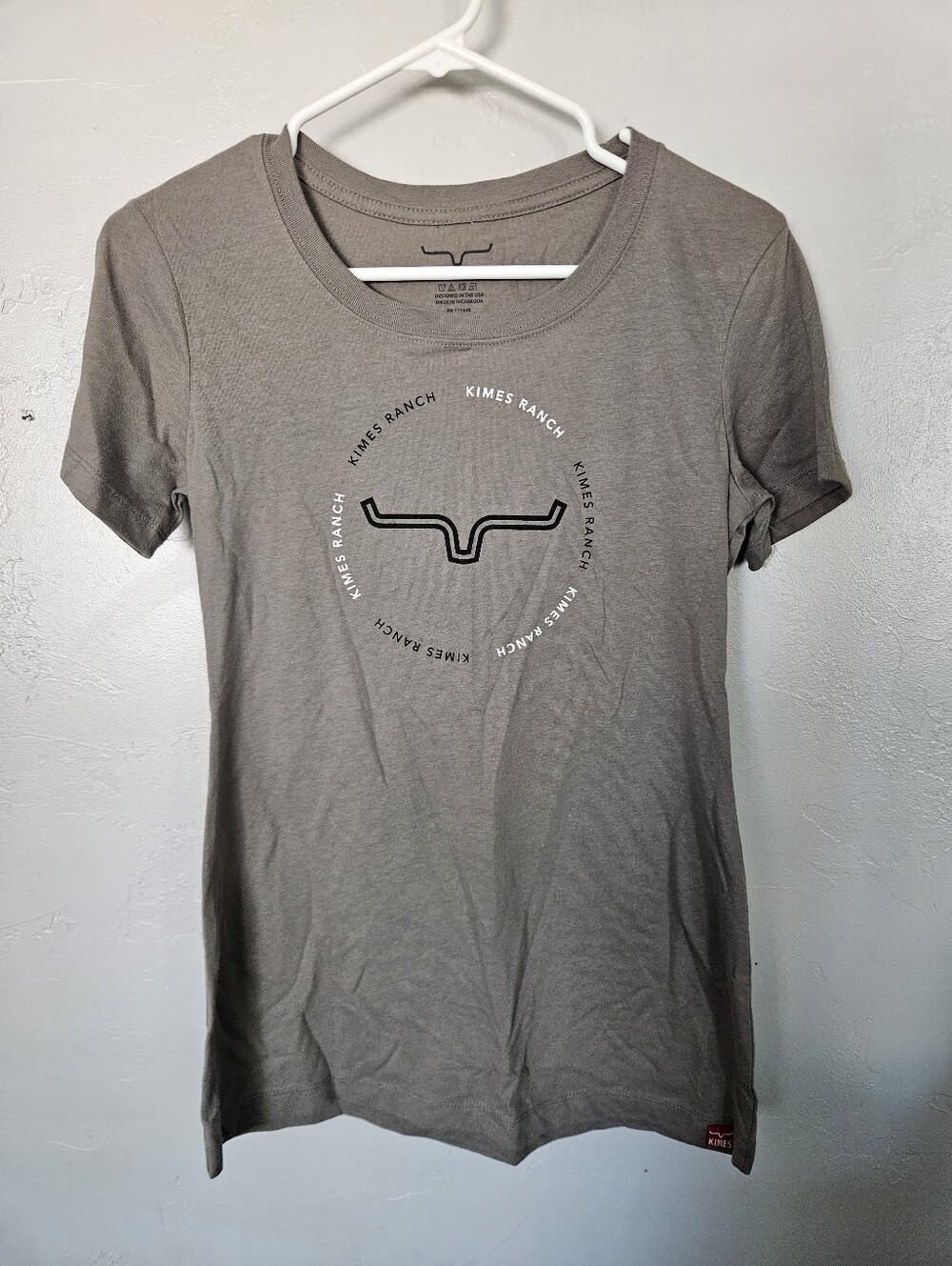 Kimes Ranch Women's Gray Logo Graphic Tee Short Sleeve T-shirt Western Basic